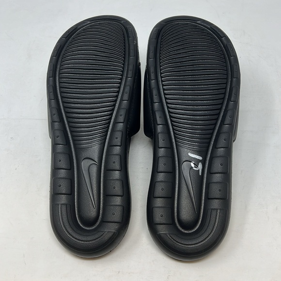 Men’s Victoria one slides size 8 - Picture 3 of 3